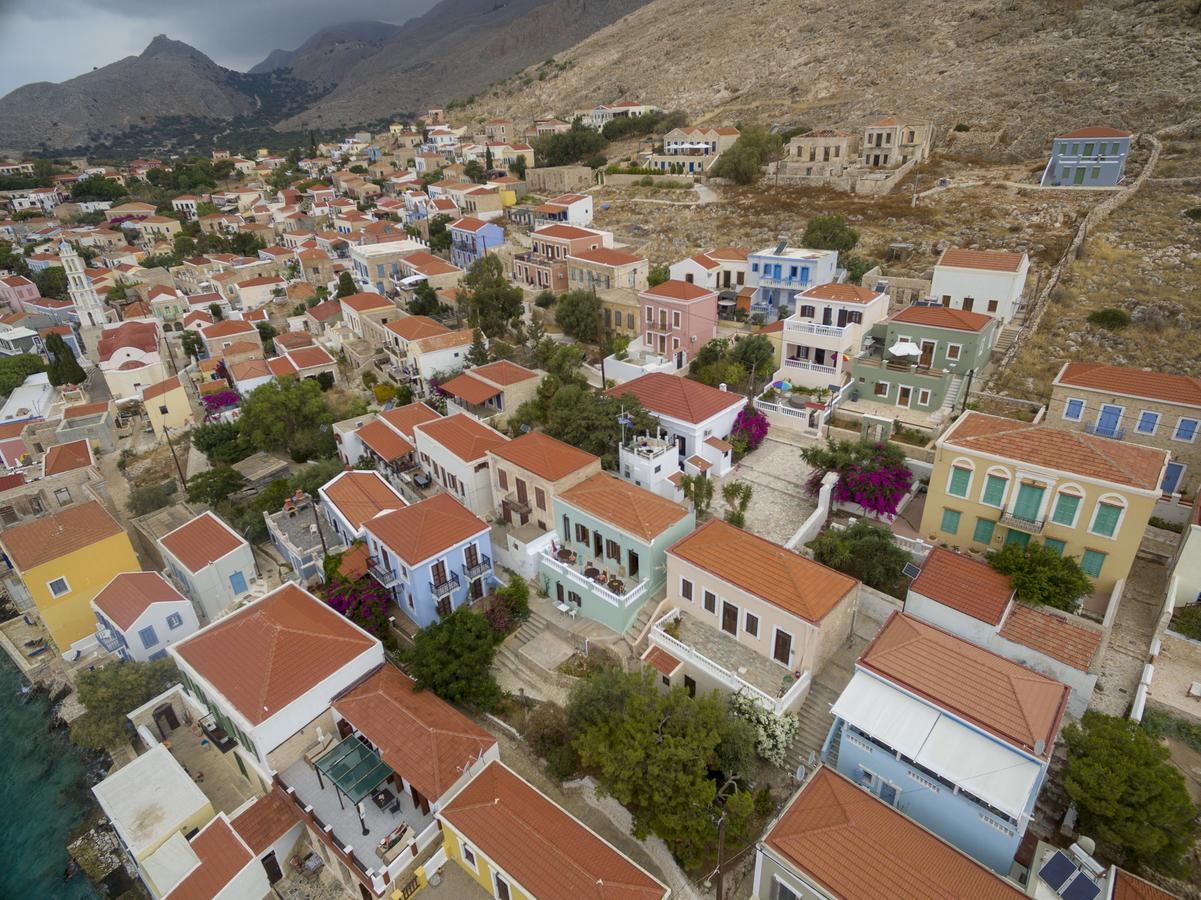 Roulas Apartments Chalki Town Zewnętrze zdjęcie