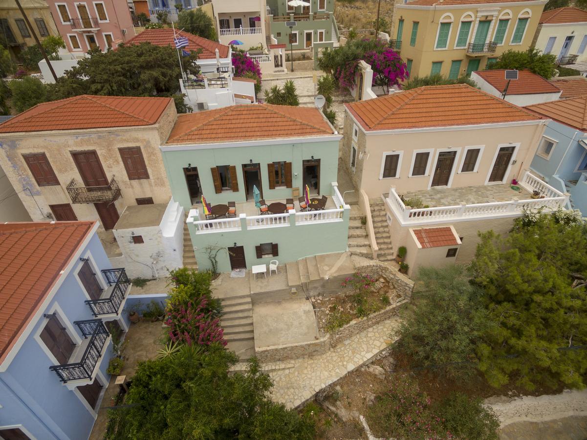 Roulas Apartments Chalki Town Zewnętrze zdjęcie
